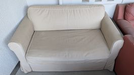 Ausziehbares Schlafsofa beige