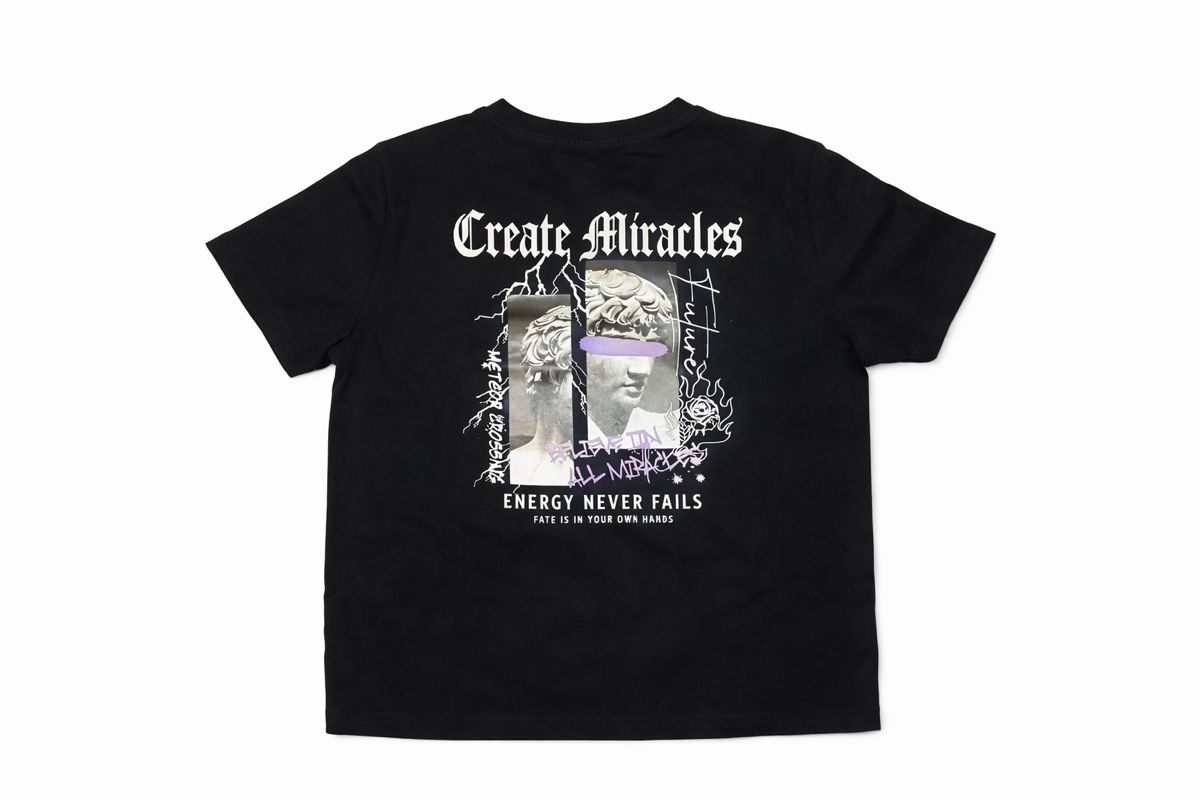 T-shirt: T-shirt noir garçon, 9 ans – Nuovo (secondo la descrizione) da Lausanne venduto da mar_6snp 1