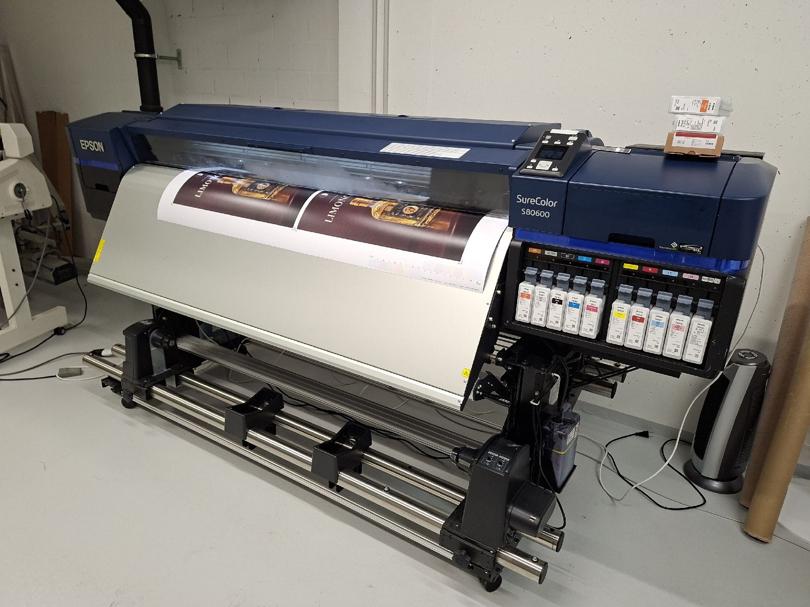 Epson Stampanti: Epson SureColor S80600 Grossformatdrucker gebraucht – Usato da Wetzikon ZH venduto da G40desgrauens