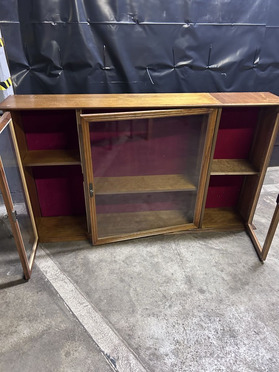 Vitrinen: Vitrine basse  – Gebraucht aus Miécourt von arm_9nhx 1