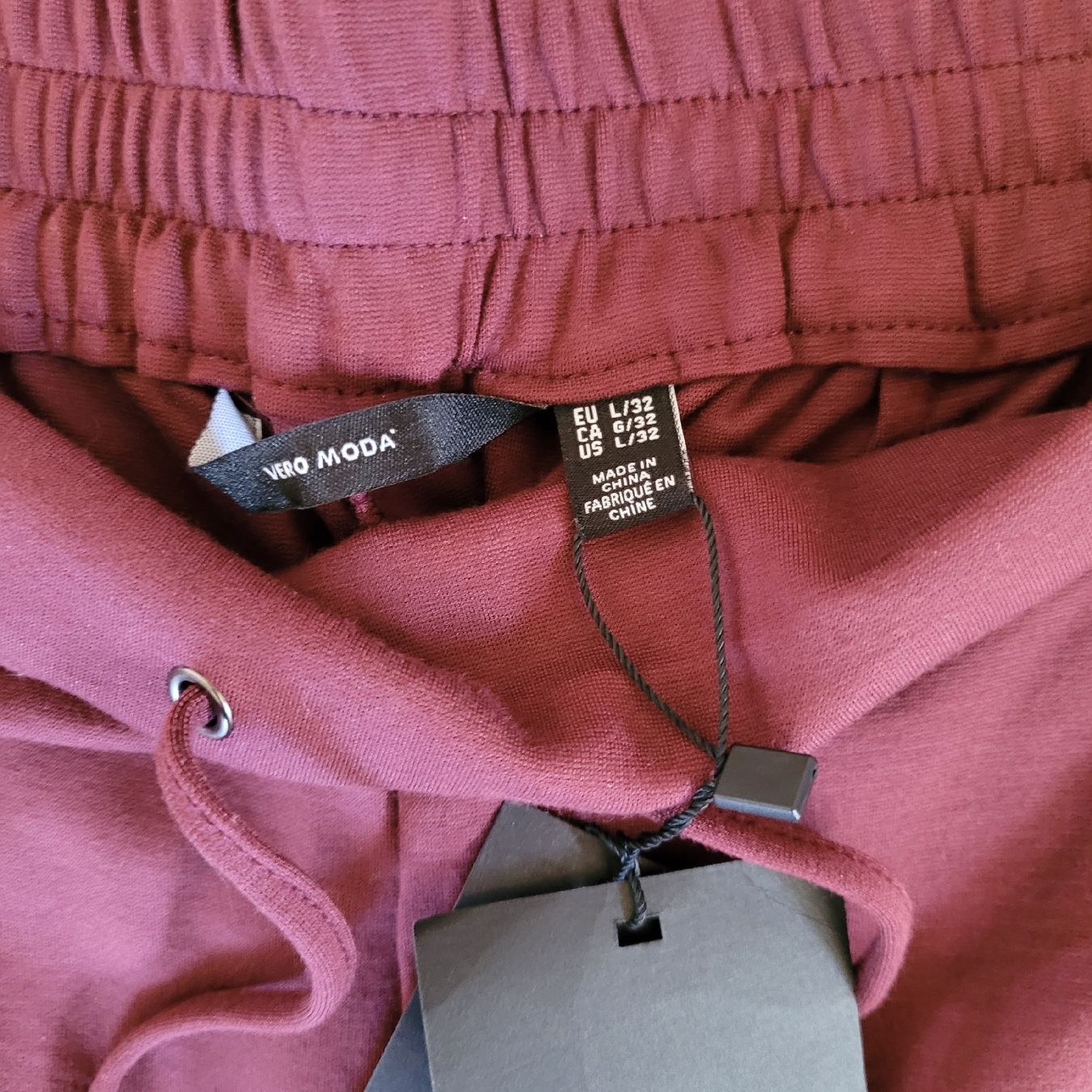 Pantaloni: weinrote lange Stoffhose L/32 neu – Nuovo (secondo la descrizione) da Niederbuchsiten venduto da klengyel 3