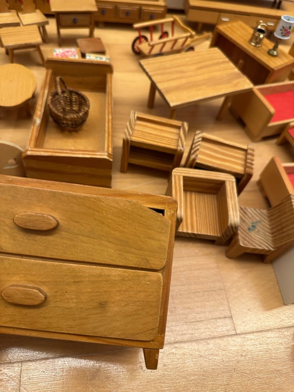 Maisons & Meubles de poupées: Set Puppenhaus Möbel – D'occasion à Ziefen par elika 6