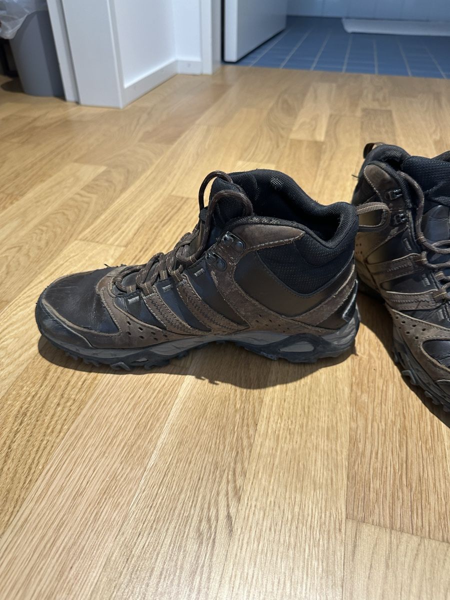 Scarpe per cavalli: Columbia Leather Hiking Boots – Usato da Zürich venduto da Matico2 2