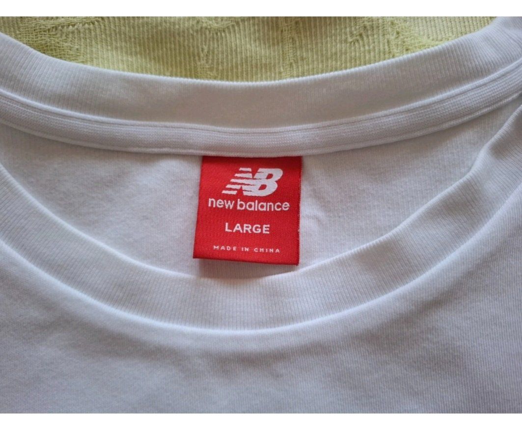 T-shirt: T-Shirt NB L Weiss – Usato da St.Gallen venduto da LaMiSa 4