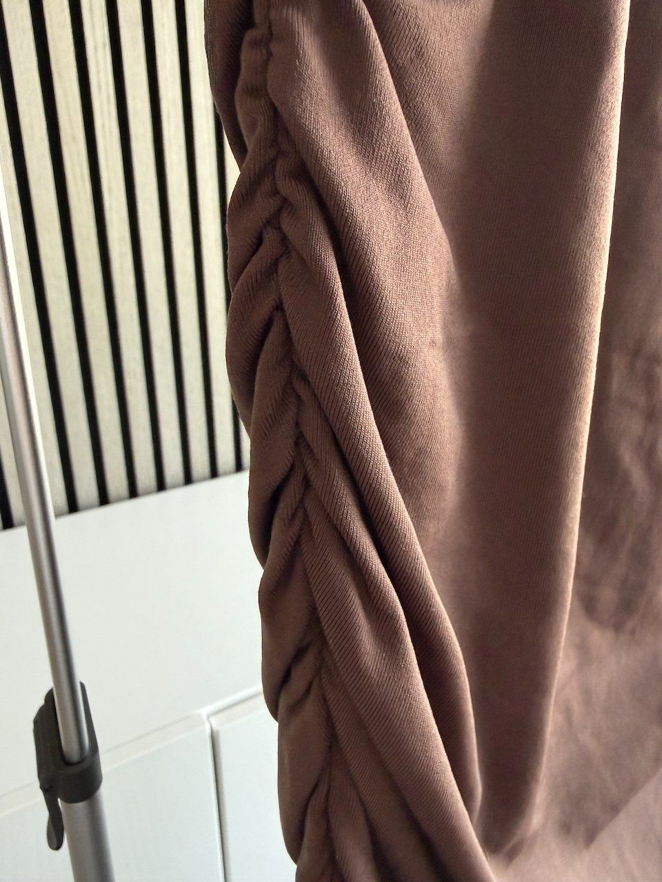Aritzia Kleider: Dress Aritzia Babaton M – Gebraucht aus Zürich von mad_87xc 3