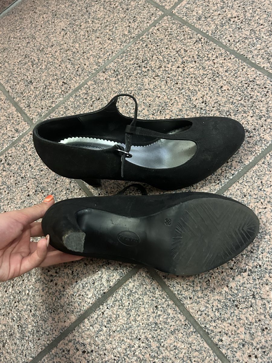 Graceland Damenschuhe: Escarpin noir  – Gebraucht aus Grand-Lancy von eli_x5k9 2