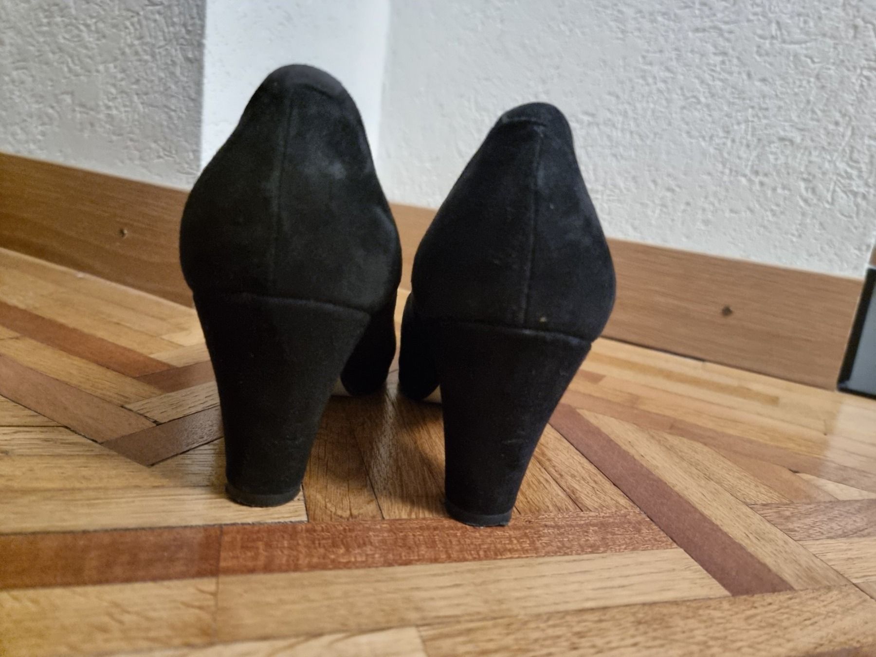 Scarpe da donna: Escarpins cuir noirs 38 – Usato da Veyrier venduto da Leilazizou 3