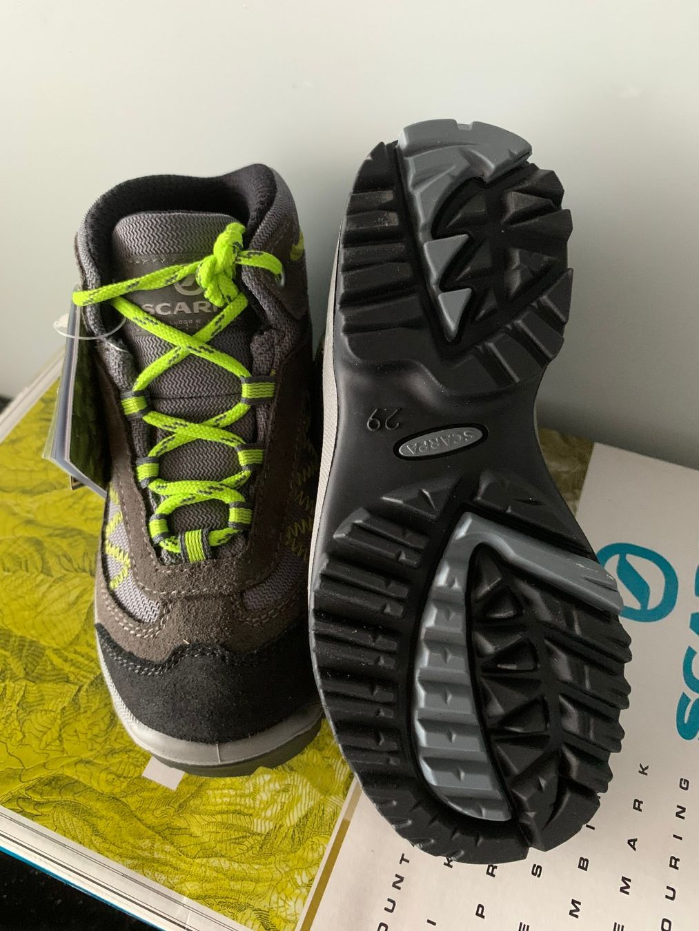 Scarpa Scarpe per ragazzi: Kinder Wanderschuhe SCARPA Gore-Tex Grösse 33 NEU – Nuovo e nell'imballaggio originale da Trimmis venduto da Koga1960 1