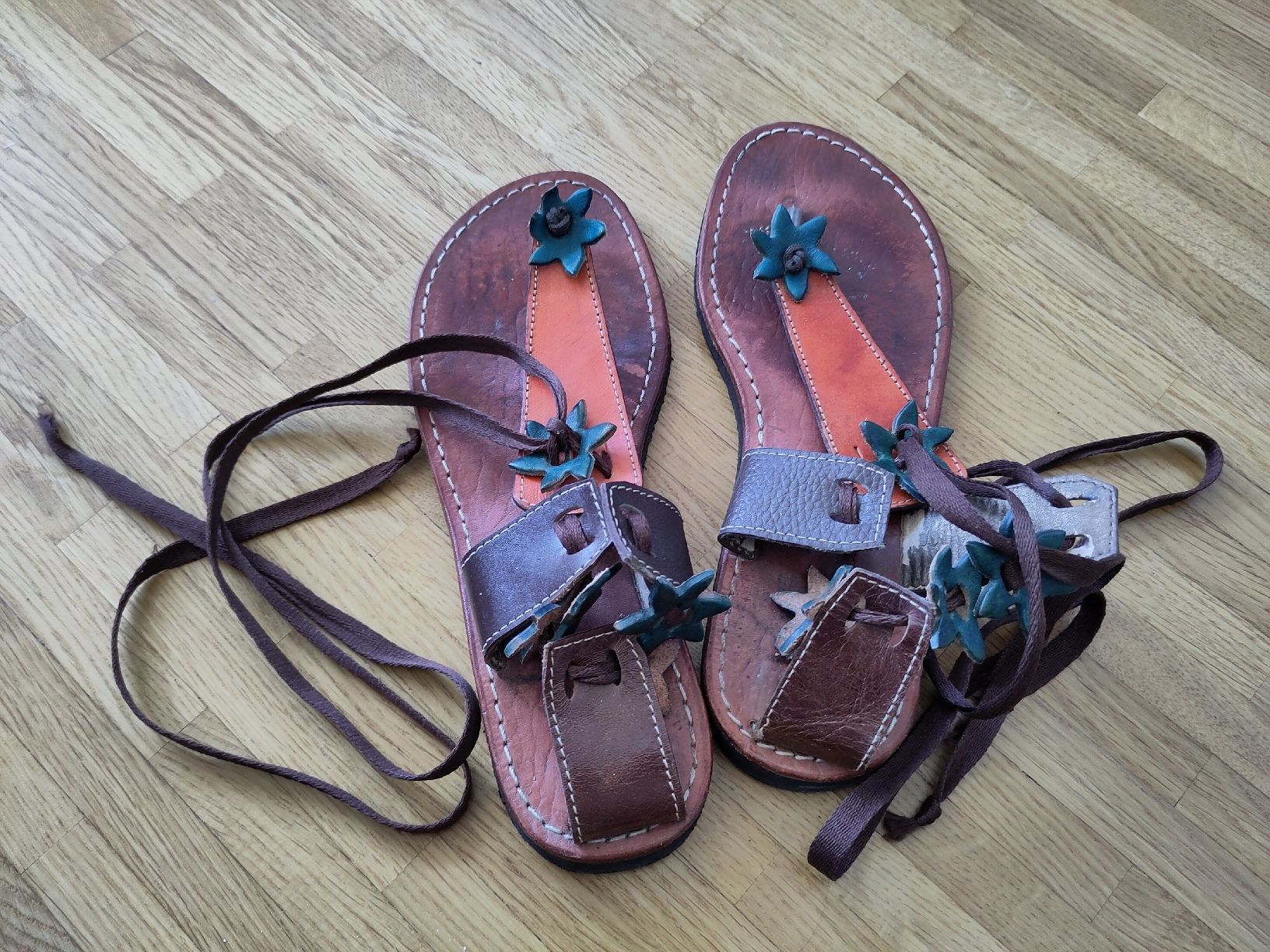 Scarpe da donna: Leder Römersandalen – Usato da Zürich venduto da njerryrocky