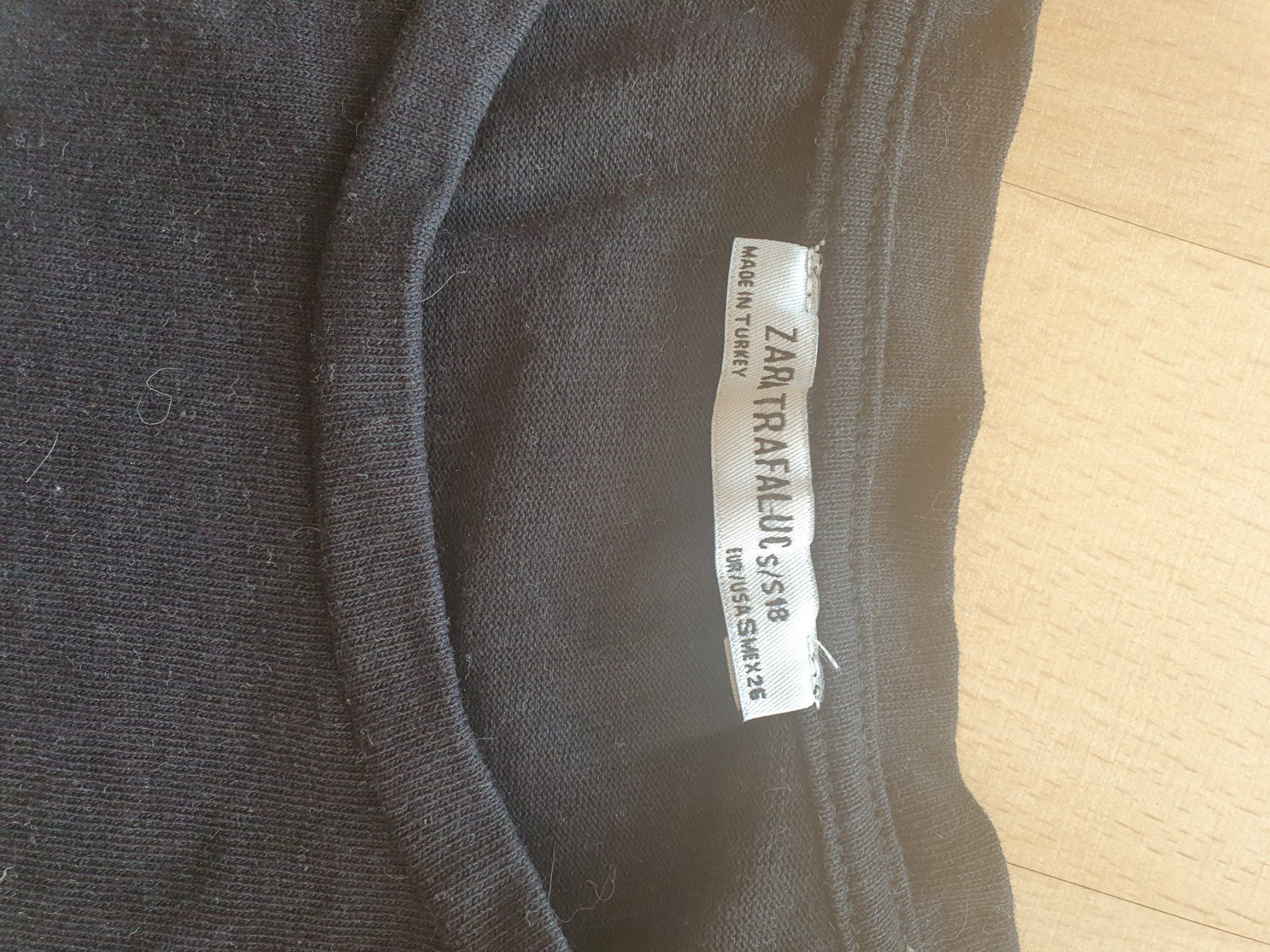 Zara T-shirt: T-Shirt – Usato da Moosseedorf venduto da Sonnenschein.. 1