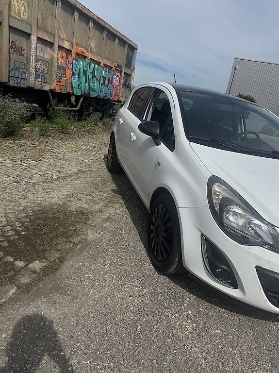 Opel Automobili: Opel Corsa D 1.4 – Usato da Grenchen venduto da Kingbesi 1