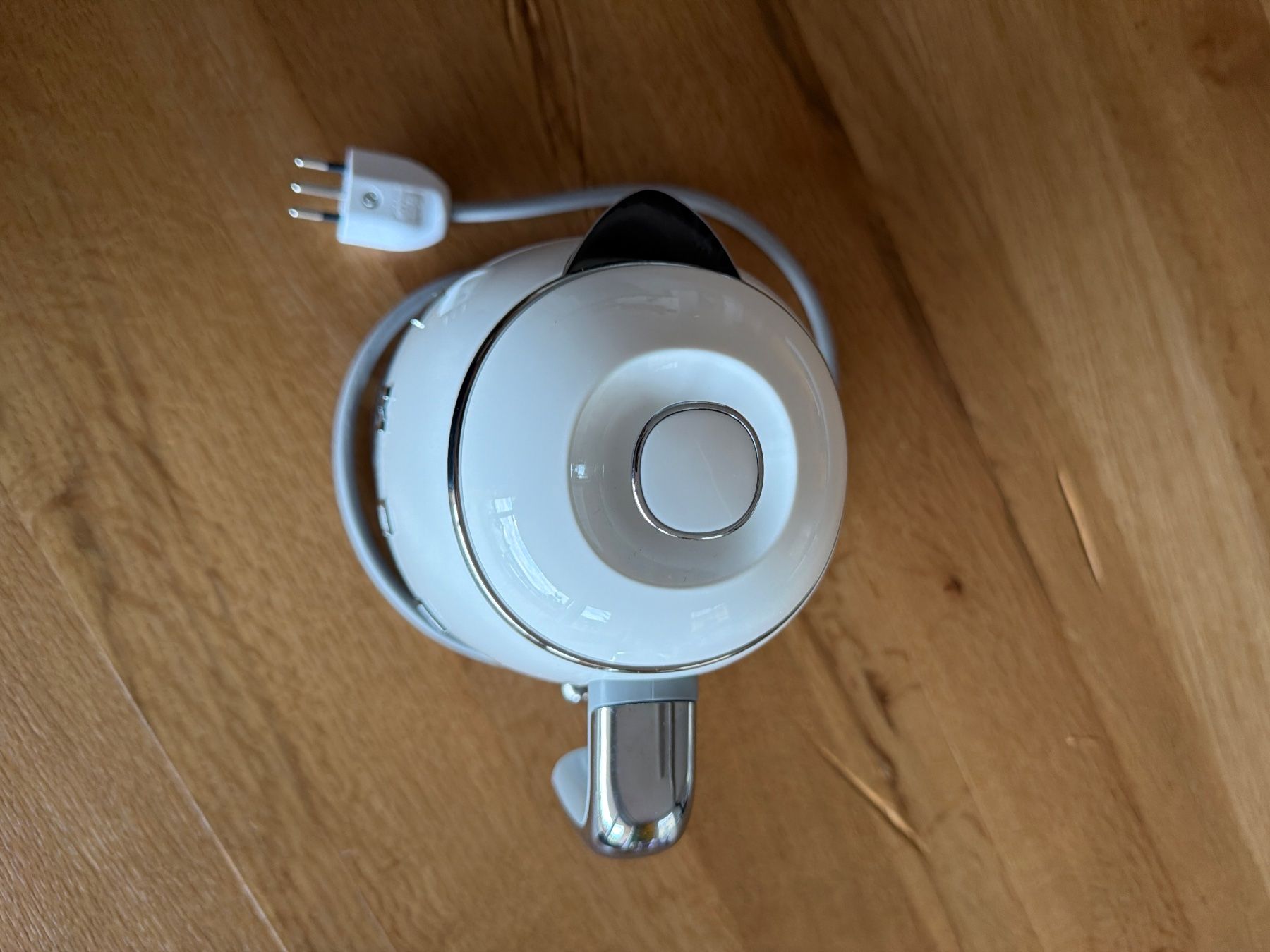 Smeg Wasserkocher: Wasserkocher SMEG 0.8L – Gebraucht aus Benken SG von Ort 1