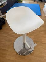 2 Barhocker / Küchenhocker, höhenverstellbar, neuwertig
