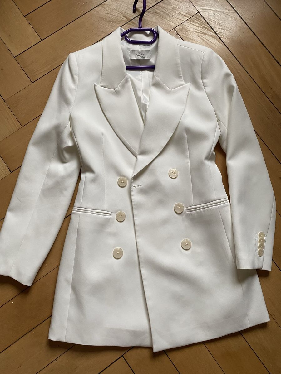 Pull&Bear Giacche: Wunderschöner langer Blazer, creamfarbig – Usato da Zürich venduto da fantasia69
