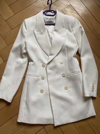 Wunderschöner langer Blazer, creamfarbig