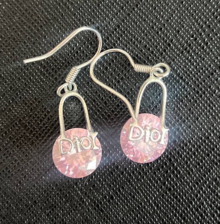 Ohrringe & -stecker: Vintage Dior Ohrringe – Gebraucht aus Zürich von Berrrfin