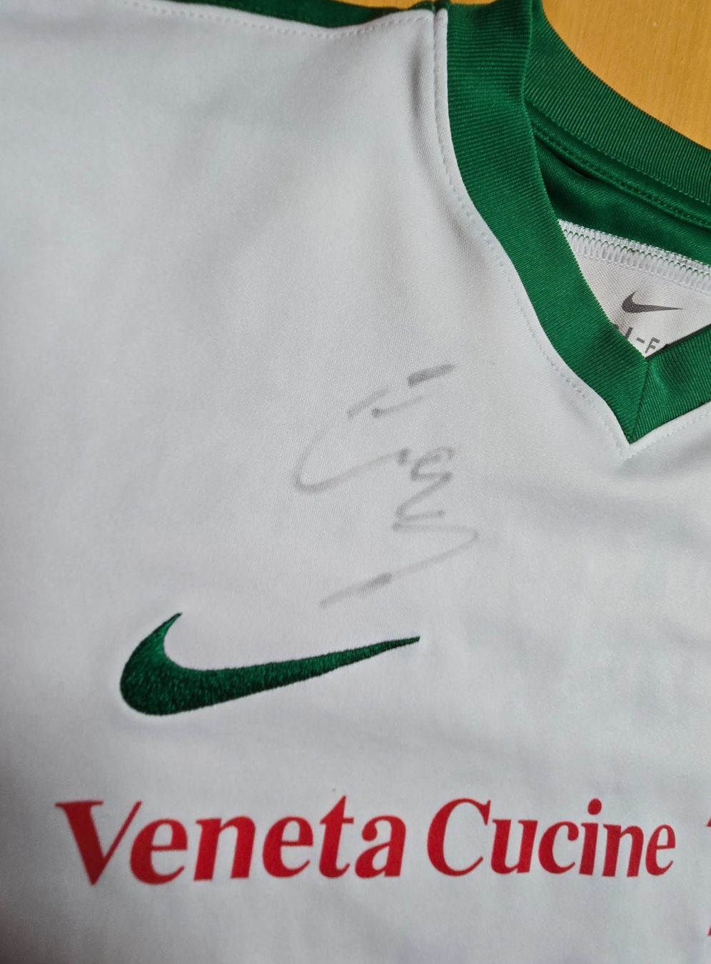 Nike Canottiere & Pantaloni: Yverdon | Cisse | 2017/18 | signiert – Usato da Zollbrück venduto da MiKron 9