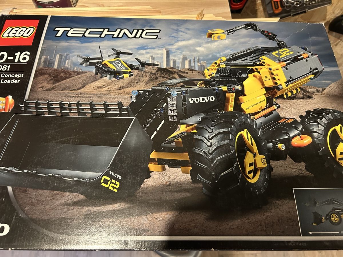 Lego Kit di costruzioni: LEGO Technic 42081 Volvo Concept Radlader ! – Nuovo e nell'imballaggio originale da Wegenstetten venduto da Sportcrispy 2