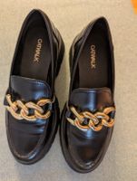 Mocassins noirs à chaîne dorée compensés taille 38