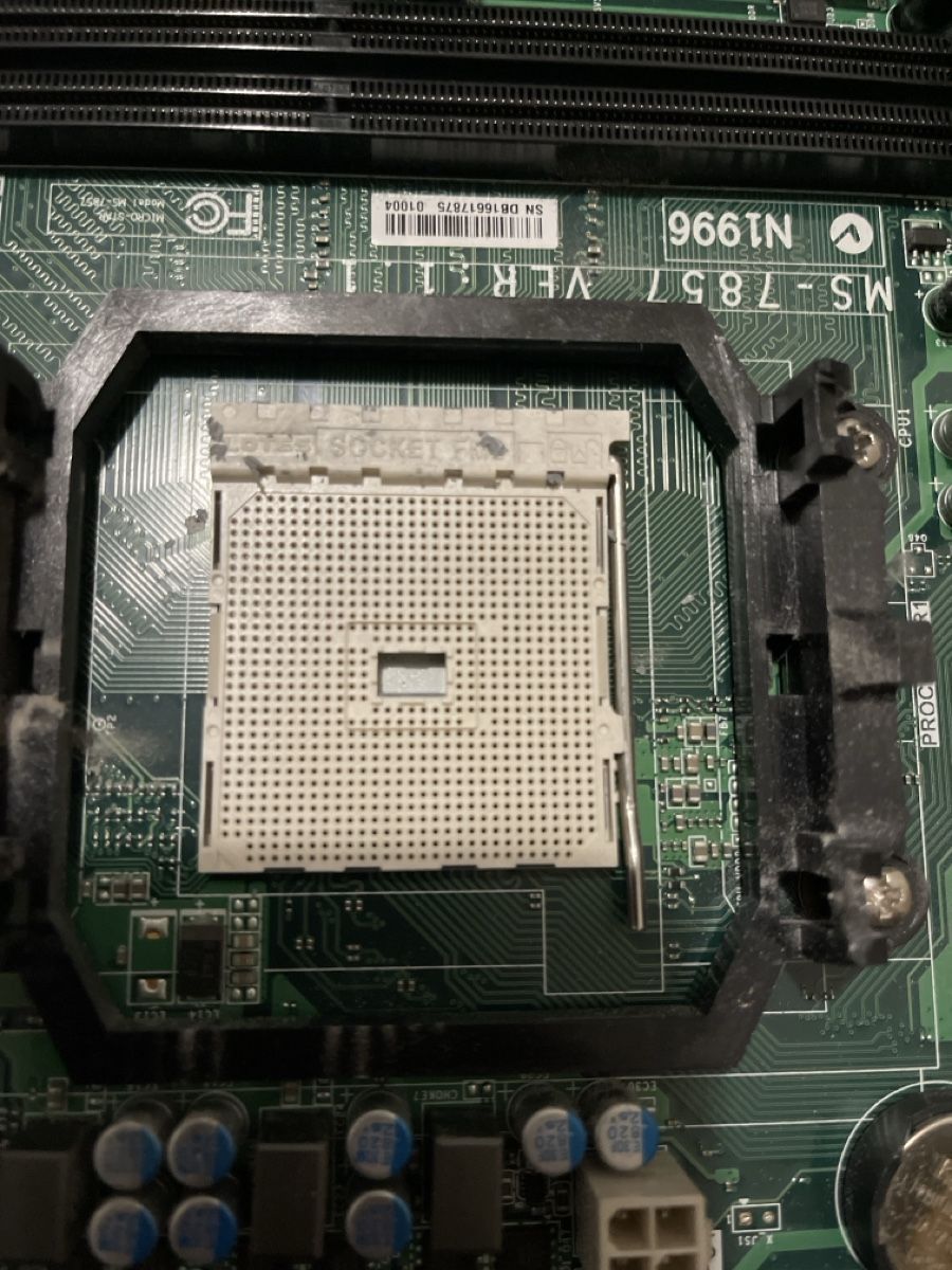 MSI Mainboards: MSI MS-7857 Mainboard - Sockel FM2 – Defekt aus Unterkulm von AnoliOccasion 2