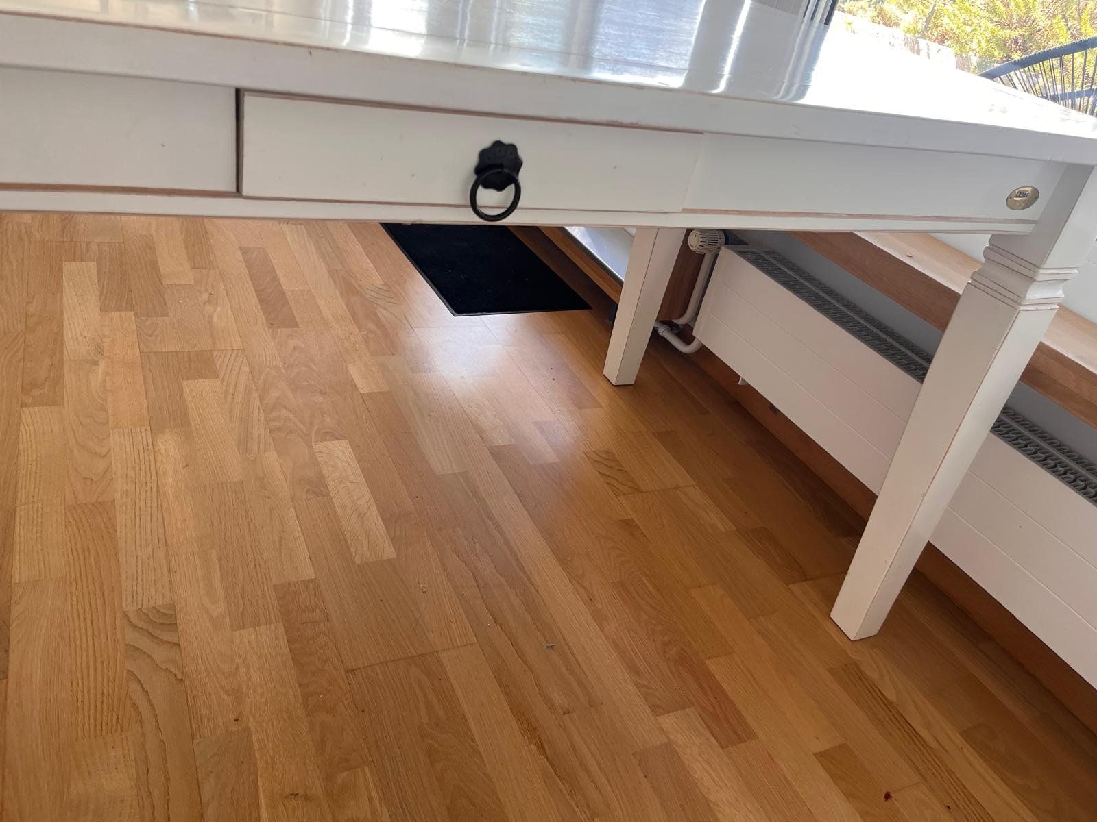Kare Tische: Esstisch mit 4 Stühlen Shabby Chic von KARE – Gebraucht aus Küsnacht ZH von Natalie_ZH 1