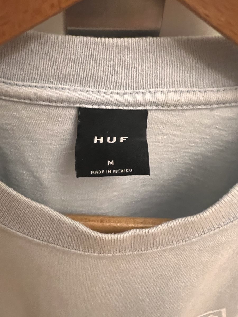 T-shirt: HUF Tshirt Size M – Usato da Thalwil venduto da apudhelvetia 1