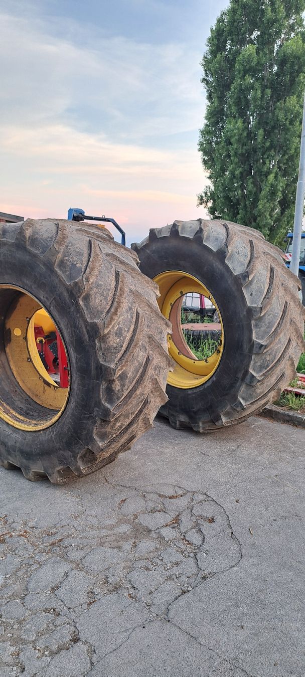 Pneus & Roues: Kompletträder 710/70R38 – Défectueux à Biezwil par jd4230