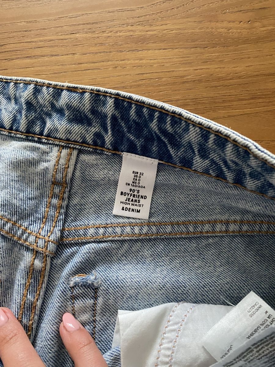 H&M Jeans: Ripped Boyfriend Jeans, size EUR32 – Gebraucht aus Sissach von laura.x4 4