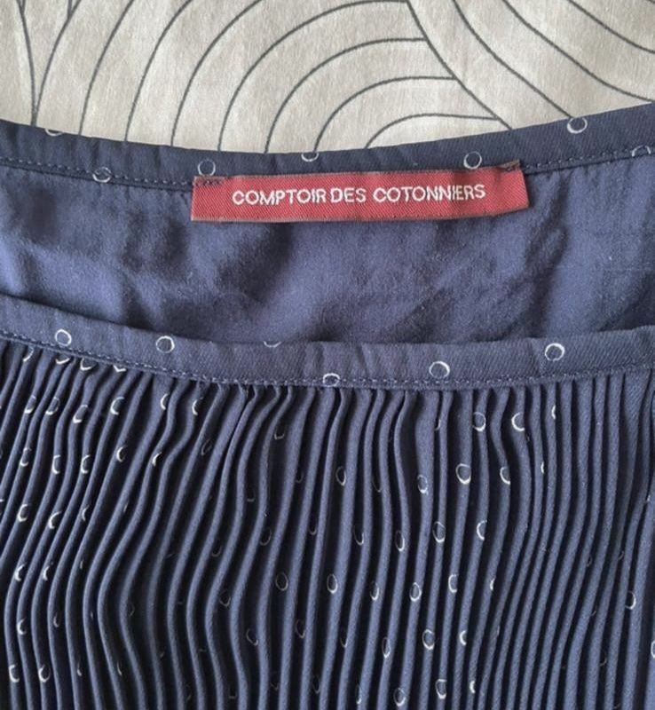 Comptoir des Cotonniers Jupes: Jupe plissée Comptoir des Cotonniers – D'occasion à Vufflens-la-Ville par newlifegva 1