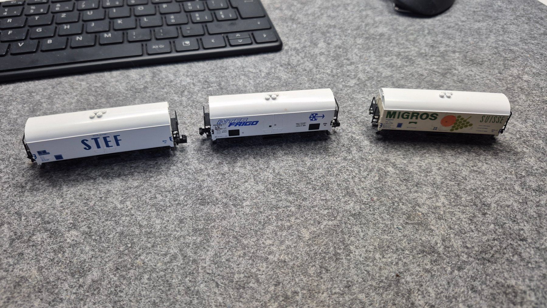 Modellini di ferrovie: Kühlwagen Set Migros + STEF – Usato da Arcegno venduto da Ad86