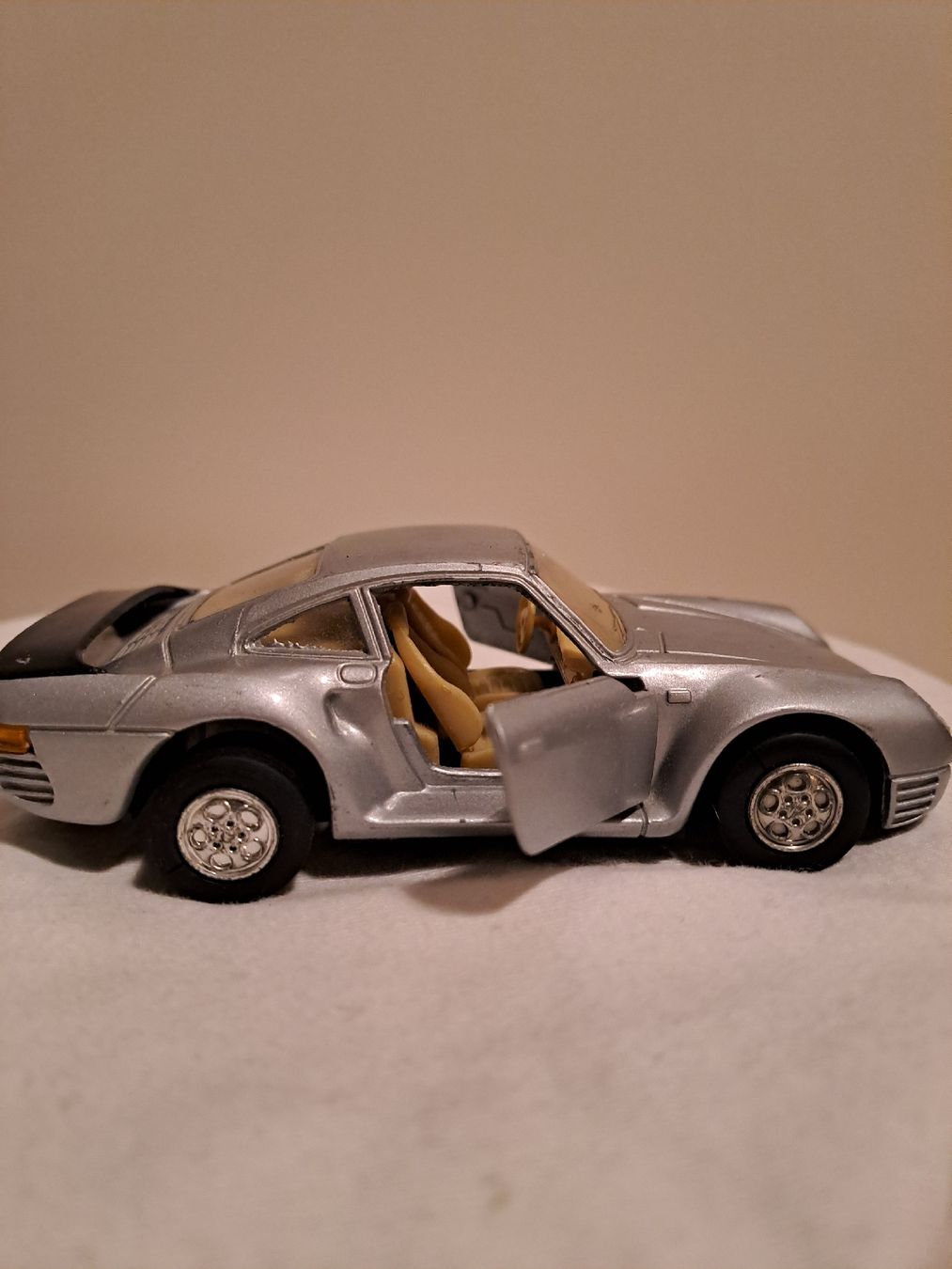 Porsche Modellautos: Vintage Porsche 959 Modellauto 1:35 – Gebraucht aus Wädenswil von FrieBro 4