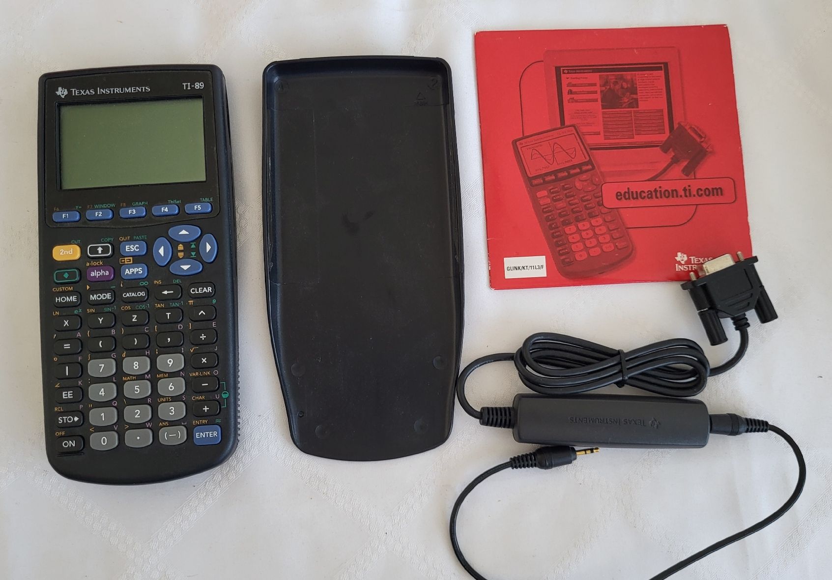 Texas Instruments Calcolatrici tascabili: Calculatrice TI-89 Texas Instruments Capot Câble Notice – Usato da Morges venduto da Paslegoroc