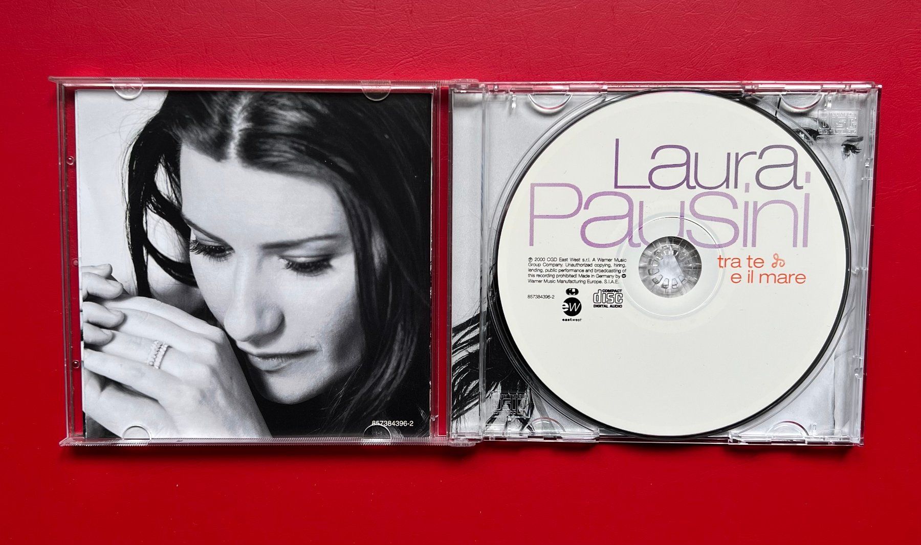 CD: CD Laura Pausini / tra te e il mare – Usato da Ostermundigen venduto da iFonso 2