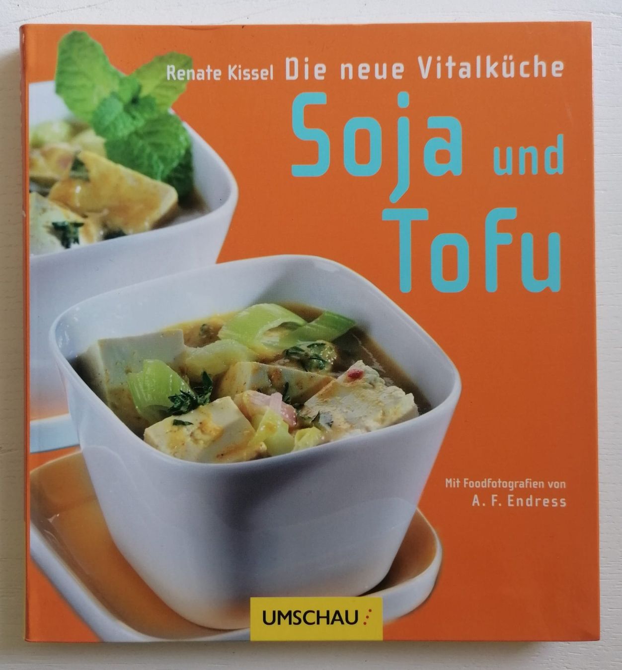Libri: Kochbuch Soja und Tofu – Usato da Winterthur venduto da Arkadii