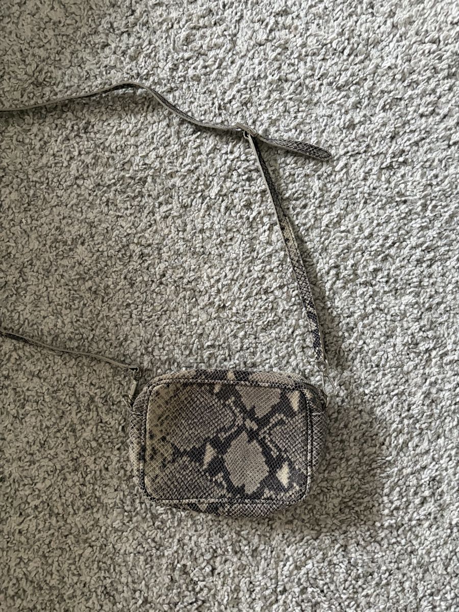 Borse da donna: Ledertasche mit Schlangenmuster – Nuovo (secondo la descrizione) da Sevelen venduto da sarah_selina