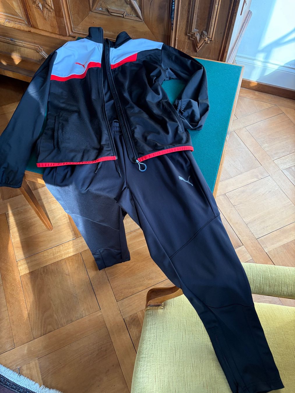 Puma Lotti di vestiti: PUMA  Set /  Pullover + Hose /  SPORTSWEAR  Größe: M – Usato da Interlaken venduto da Bona55 7