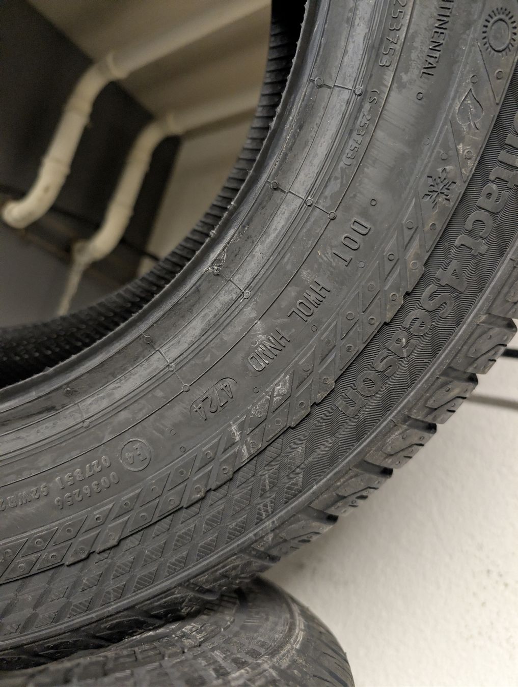 Continental Pneus & Kompletträder: Allwetter Reifen  – Neu und originalverpackt aus Dürrenäsch von Pneu-Idris 3