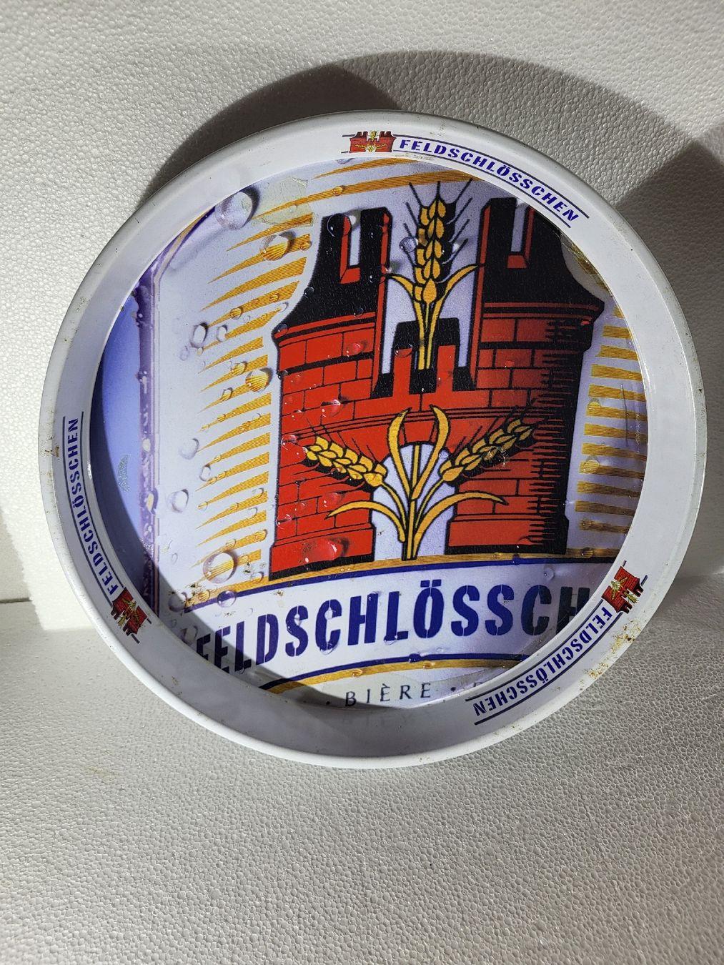 Toutes les décorations: Feldschlösschen Bier Tablett rund Durchmesser ca. 30 cm – D'occasion à Grindelwald par lego9 2