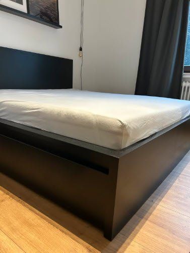 Malm Bett hoch IKEA schwarz 180x200 inkl. 4 Schubladen (Gebraucht) in Holzhäusern ZG für CHF 150 – nur Abholung auf Ricardo kaufen