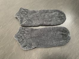 Handgestrickte Socken Sneaker  Fusslänge 23 cm Gr.42/43