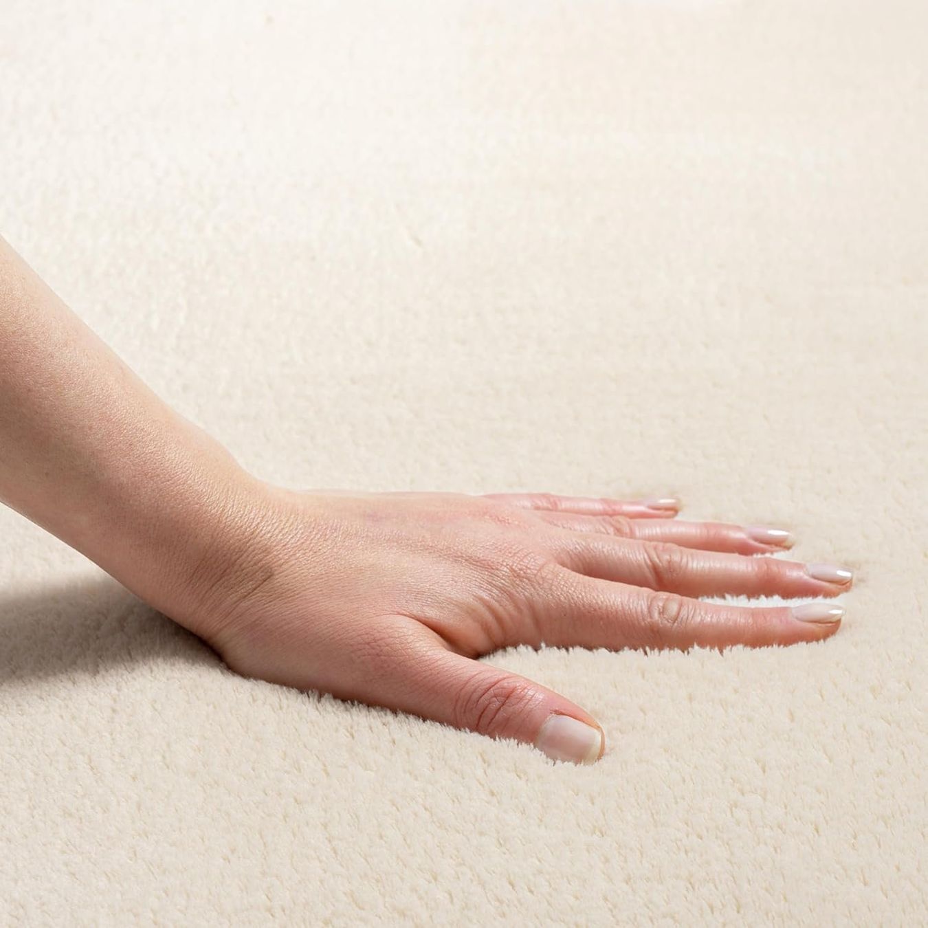 Tapis: Moderner flauschiger Kurzflor Teppich Super Soft Beige – Neuf avec emballage d'origine à Schaffhausen par smarastore 6