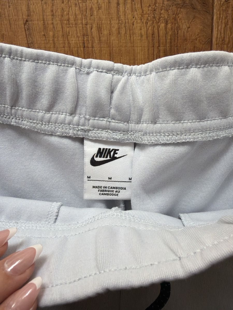 Nike Completi, tute sportive e funzionali: Nike Tech Fleece Trainingsanzug Grösse M  – Usato da Widnau venduto da schetti12 8