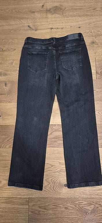 Jeans: Jeans Damen Noisy May Grösse 32/32 – Gebraucht aus Ennetbaden von dom_5nlb 1