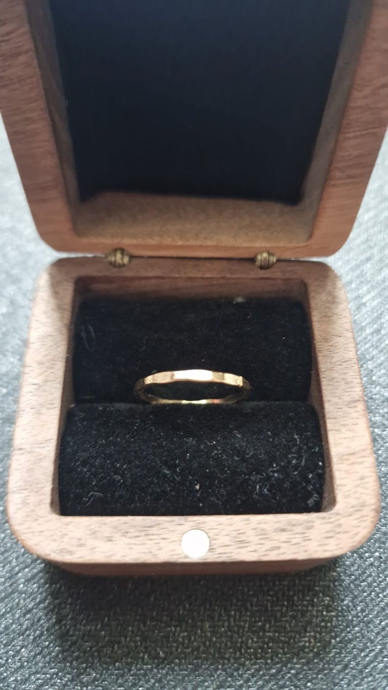 Ringe: Ring chromstahl, goldfarbend Grösse 53 – Neu (gemäss Beschreibung) aus St.Gallen von Dombidor