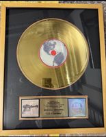 RIAA Award Foo Fighters, Dave Grohl
