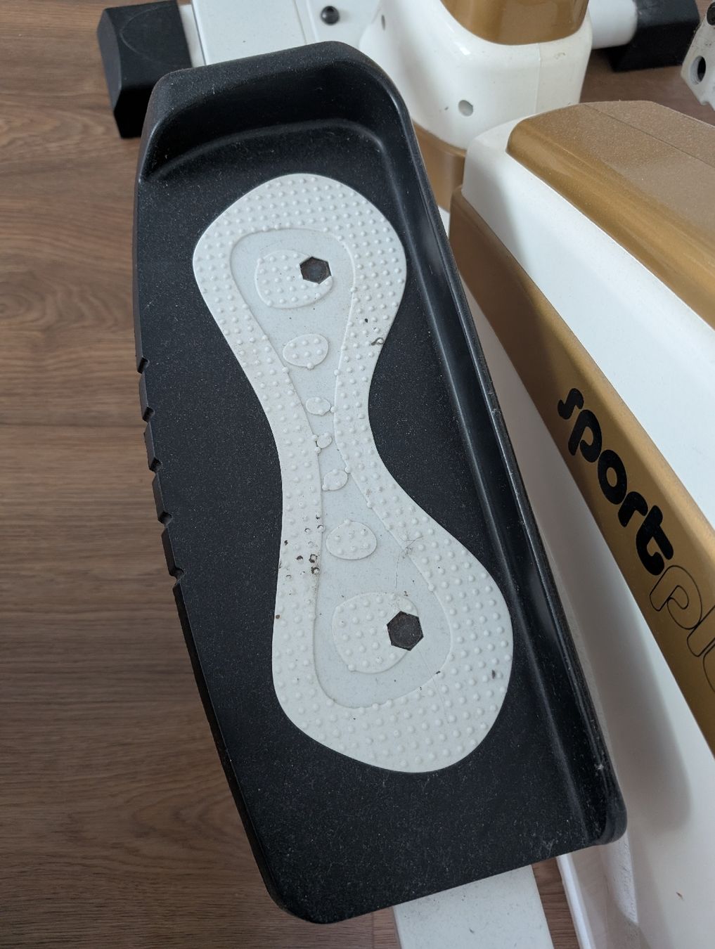 Hometrainer: Home-Crosstrainer mit 12 Programmen und Puls Kontrolle – Usato da Basel venduto da ste_7xq6 7