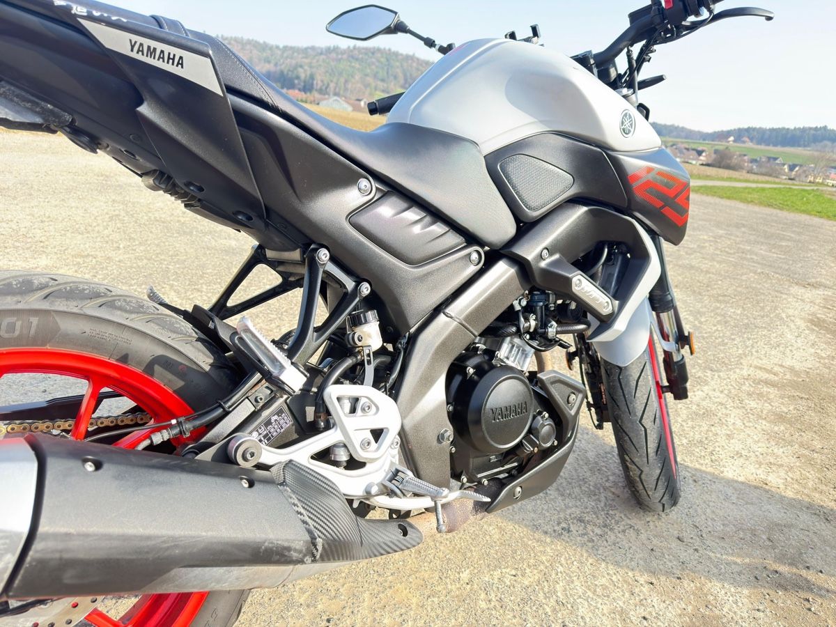 Yamaha Strada: Yamaha MT-125 Auktion  ab 10.- CHF – Usato da Dachsen venduto da Patrick-ZH 1
