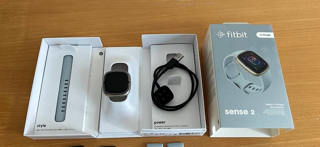 Smartwatch: Fitbit Sense 2 – Usato da Vaduz venduto da alina_hasler