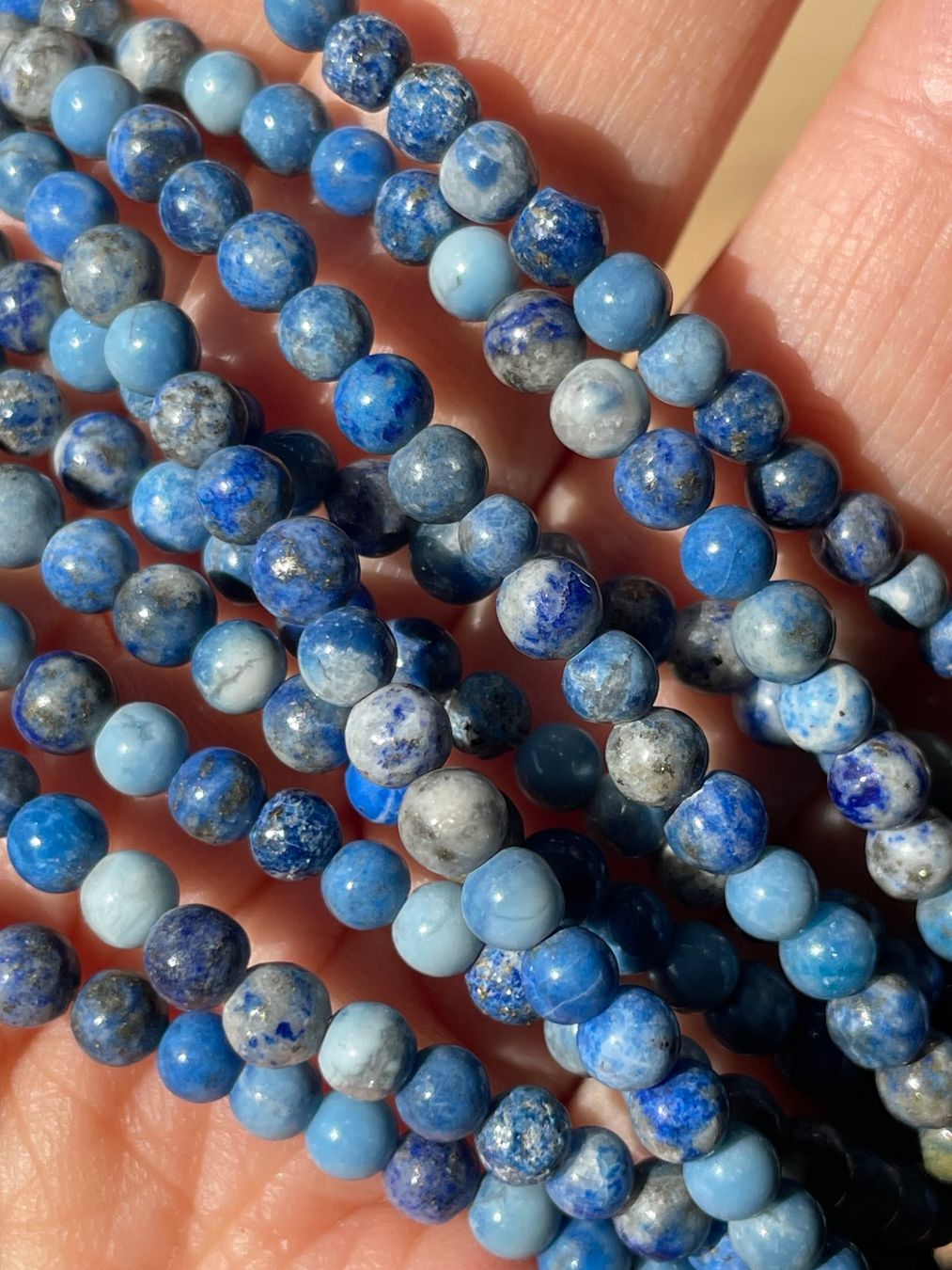 Minerali & Pietre curative: Stein Perlen Strang Lapislazuli 4mm – Nuovo e nell'imballaggio originale da Schiers venduto da sisikristall