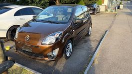 Renault Twingo ab Service und mfk 
